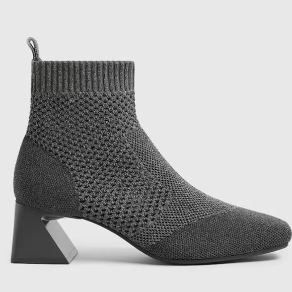 VIVAIA Melissa Lace Gray Square-Toe Perforated Knit Pull On Heeled Ankle Boots - Picture 1 of 16